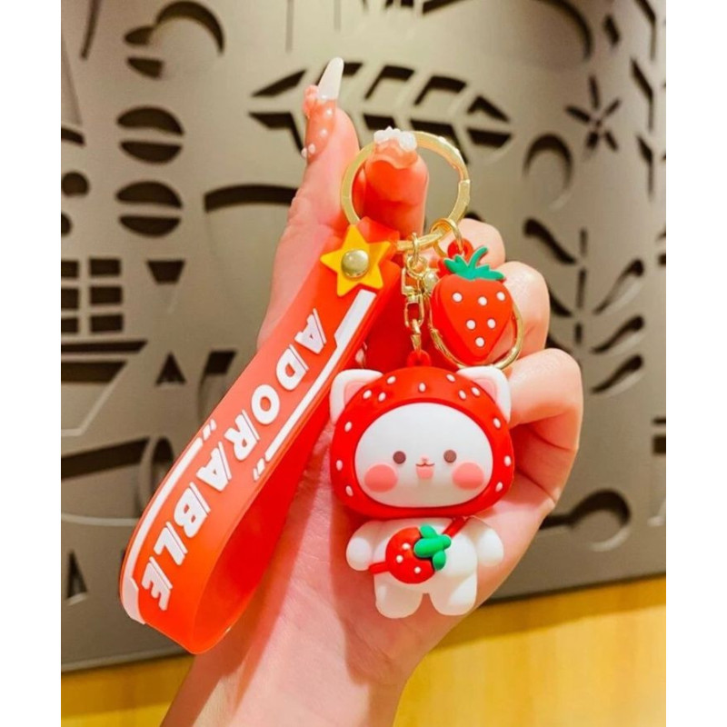 Gantungan Kunci Beruang Strawberry